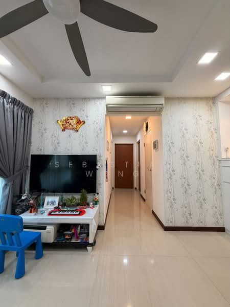 508A Yishun Avenue 4, 508A Yishun Avenue 4, 2 Bedrooms, 732 sqft, HDB Flat For Sale, by Sebastian Wong, 500121342 - Corridor - PropertyGuru.com.sg