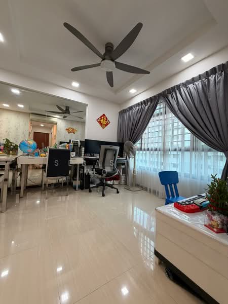 508A Yishun Avenue 4, 508A Yishun Avenue 4, 2 Bedrooms, 732 sqft, HDB Flat For Sale, by Sebastian Wong, 500121342 - Living Room - PropertyGuru.com.sg