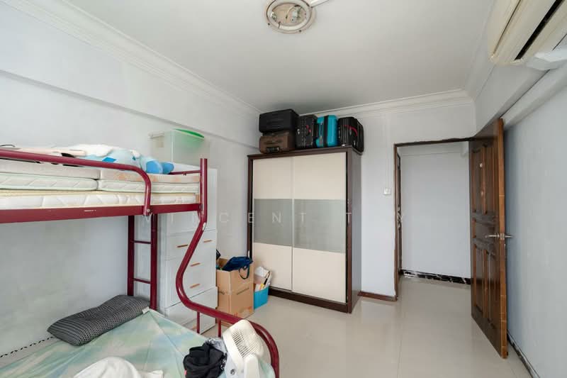 178 Woodlands Street 13, 178 Woodlands Street 13, 3 Bedrooms, 1,302 sqft, HDB Flat For Sale, by Vincent Tay, 500121346 - Bedroom - PropertyGuru.com.sg