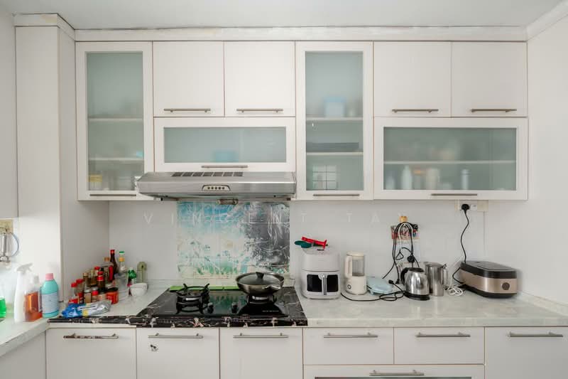 178 Woodlands Street 13, 178 Woodlands Street 13, 3 Bedrooms, 1,302 sqft, HDB Flat For Sale, by Vincent Tay, 500121346 - Kitchen - PropertyGuru.com.sg