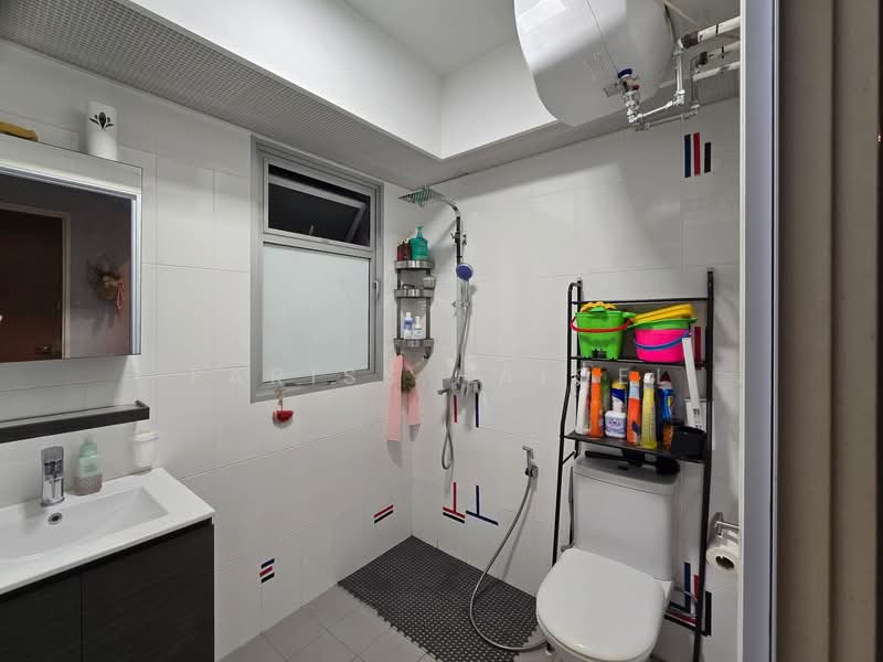 801B Keat Hong Close, 801B Keat Hong Close, 3 Bedrooms, 1,216 sqft, HDB Flat For Sale, by Fariss Haiqel, 500121348 - Bathroom - PropertyGuru.com.sg