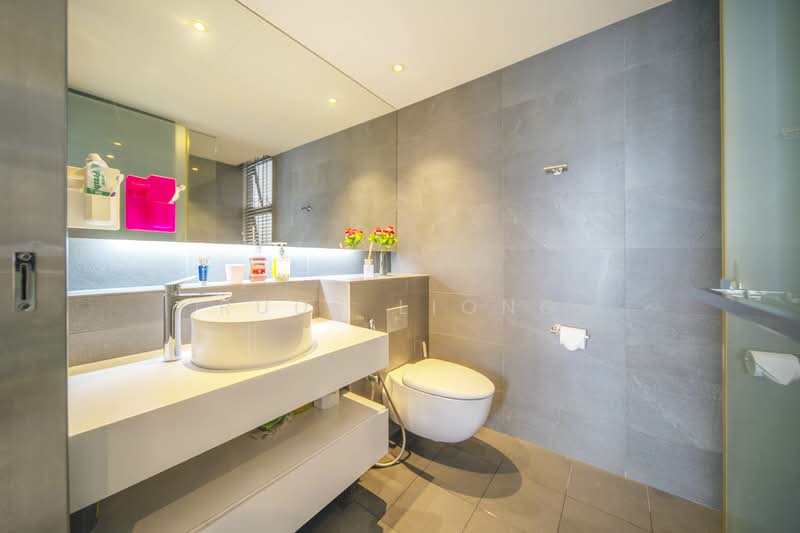 Waterwoods, 25 Punggol Field Walk, 3 Bedrooms, 1,044 sqft, Executive Condominium For Sale, by Rudy Liong, 500121356 - Bathroom - PropertyGuru.com.sg