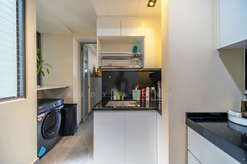 Waterwoods, 25 Punggol Field Walk, 3 Bedrooms, 1,044 sqft, Executive Condominium For Sale, by Rudy Liong, 500121356 - Kitchen - PropertyGuru.com.sg