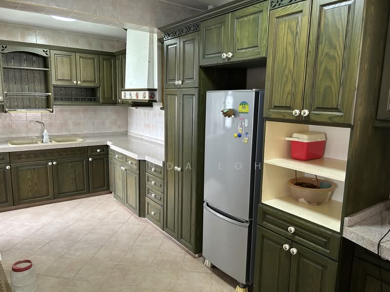 19 Bedok South Road, 19 Bedok South Road, 3 Bedrooms, 1,227 sqft, HDB Flat For Sale, by Linda Loh, 500121361 - Kitchen - PropertyGuru.com.sg