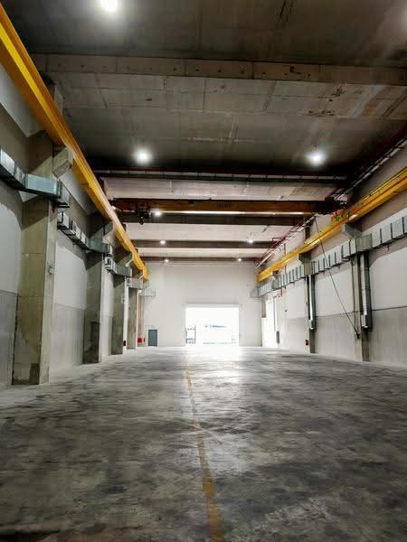 Dorm 190 paxs/ MRT / High Power 3000 amps, Benoi, Boon Lay / Jurong / Tuas, 130,000 sqft, Factory / Workshop (B2) For Sale, by Eve Ong, 500121362 - CommercialGuru.com.sg
