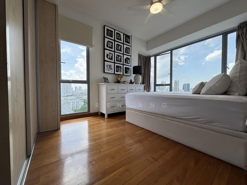 Vista Residences, 28 Jalan Datoh, 3 Bedrooms, 1,173 sqft, Condominium For Rent, by Karen Ang, 500121366 - Bedroom - PropertyGuru.com.sg