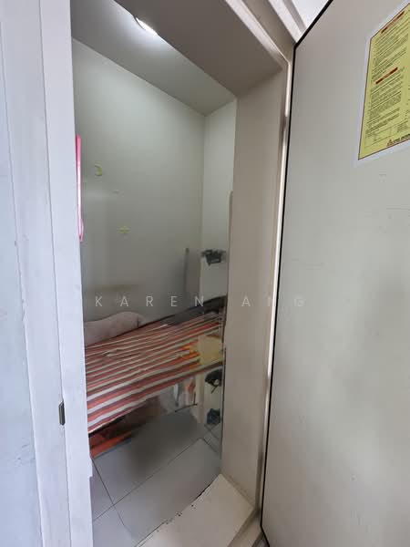 Vista Residences, 28 Jalan Datoh, 3 Bedrooms, 1,173 sqft, Condominium For Rent, by Karen Ang, 500121366 - Bedroom - PropertyGuru.com.sg