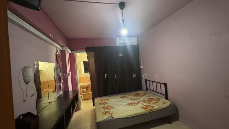 148 Potong Pasir Avenue 1, 148 Potong Pasir Avenue 1, 2 Bedrooms, 689 sqft, HDB Flat For Sale, by Daniel Poh, 500121367 - Bedroom - PropertyGuru.com.sg