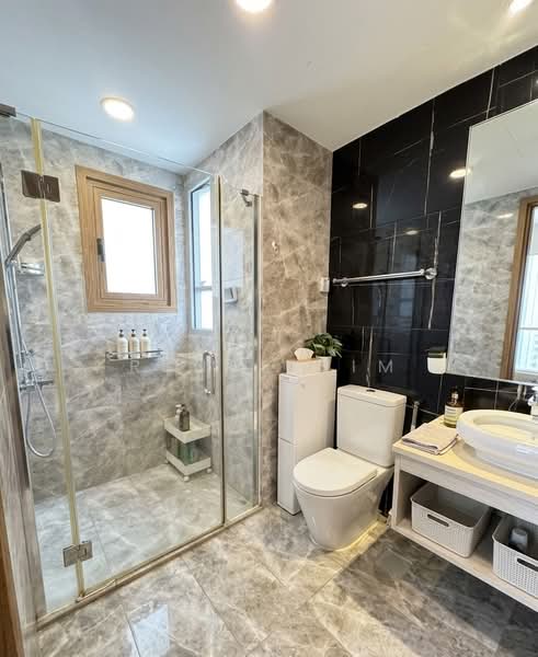 The Santorini, Tampines Street 86, 2 Bedrooms, 818 sqft, Condominium For Sale, by Renee Sim, 500121369 - Bathroom - PropertyGuru.com.sg