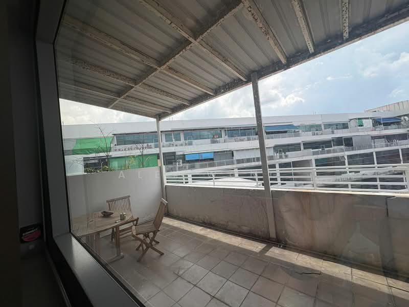 Northstar @ Amk, 7030 Ang Mo Kio Avenue 5, 1,141 sqft, Light Industrial (B1) For Rent, by Alex Wong, 500121373 - Balcony - CommercialGuru.com.sg