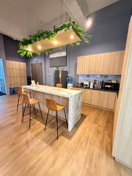 CT Hub, 2 Kallang Avenue, 3,034 sqft, Light Industrial (B1) For Rent, by Daniel Lee, 500121378 - Kitchen - CommercialGuru.com.sg