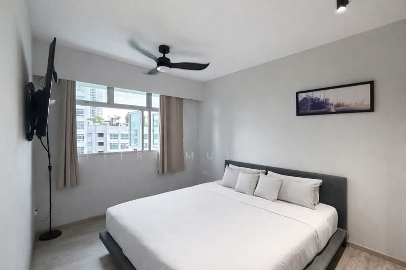 422B Northshore Drive, 422B Northshore Dr, 3 Bedrooms, 1,001 sqft, HDB Flat For Sale, by Fitri Mustafa, 500121385 - Bedroom - PropertyGuru.com.sg