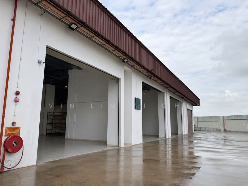 Loyang Enterprise Building, 56 Loyang Way, 19,612 sqft, Factory / Workshop (B2) For Sale, by Alvin Lim Yi Cheng, 500121389 - Exterior - CommercialGuru.com.sg