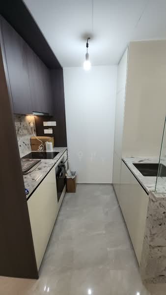 Tembusu Grand, 94 Jalan Tembusu, 2 Bedrooms, 743 sqft, Condominium For Sale, by Goh Betty, 500121404 - Kitchen - PropertyGuru.com.sg