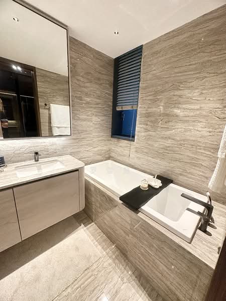 The Continuum, 1-8 Thiam Siew Avenue, 5 Bedrooms, 1,605 sqft, Condominium For Sale, by Joey Loh 罗雪慧, 500121420 - Bathroom - PropertyGuru.com.sg