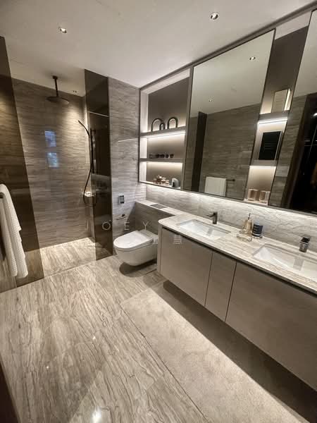 The Continuum, 1-8 Thiam Siew Avenue, 5 Bedrooms, 1,605 sqft, Condominium For Sale, by Joey Loh 罗雪慧, 500121420 - Bathroom - PropertyGuru.com.sg