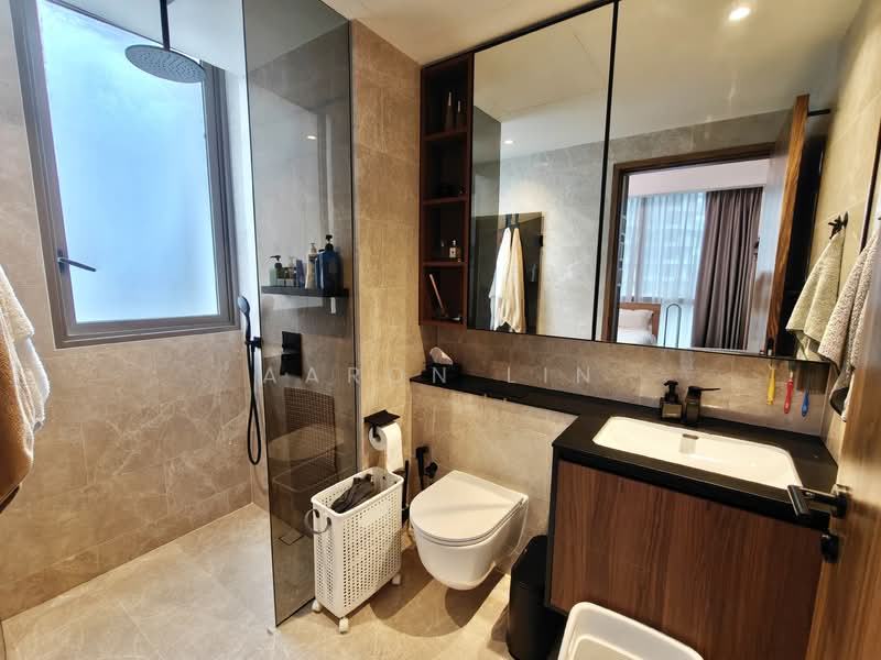 Coastline Residences, 7 Amber Road, 2 Bedrooms, 743 sqft, Condominium For Sale, by Aaron Lin, 500121423 - Bathroom - PropertyGuru.com.sg