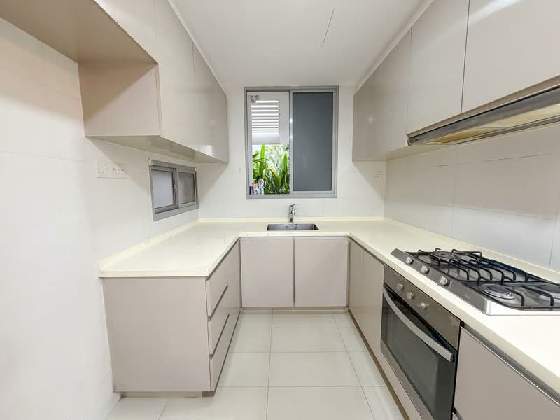 Prive, 31 Punggol Field, 3 Bedrooms, 1,604 sqft, Executive Condominium For Sale, by Justin Ngai, 500121432 - Kitchen - PropertyGuru.com.sg