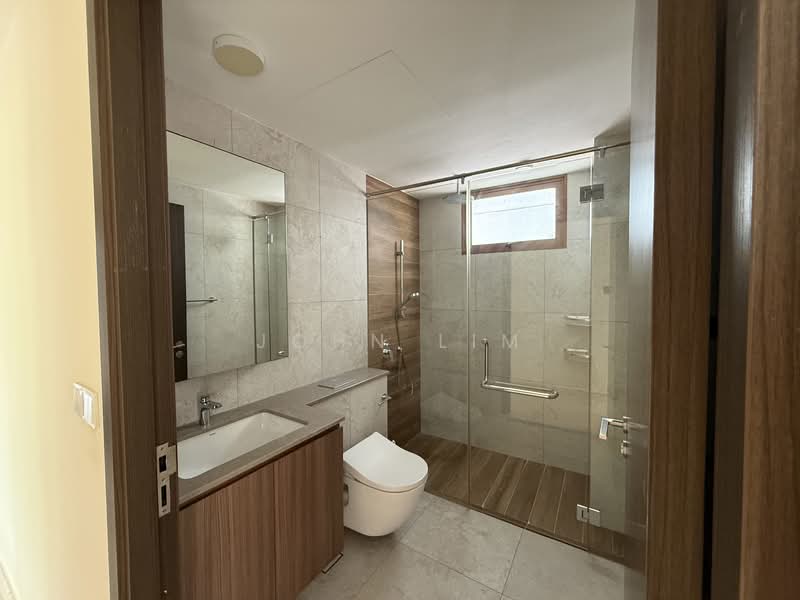 Residence Twenty-Two, 246 Telok Kurau Road, 3 Bedrooms, 1,195 sqft, Condominium For Rent, by John Lim, 500121449 - Bathroom - PropertyGuru.com.sg