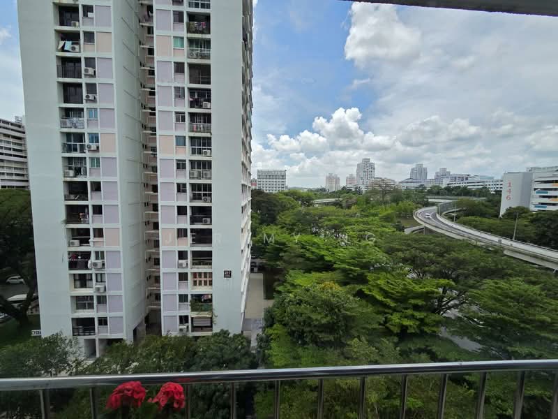 218 Lorong 8 Toa Payoh, 218 Lorong 8 Toa Payoh, 3 Bedrooms, 1,227 sqft, HDB Flat For Sale, by Jeremy Ng, 500121451 - Exterior - PropertyGuru.com.sg