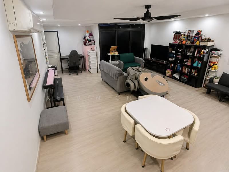 625 Jurong West Street 61, 625 Jurong West Street 61, 3 Bedrooms, 1,184 sqft, HDB Flat For Sale, by Kelvin Cheong, 500121452 - Living Room - PropertyGuru.com.sg