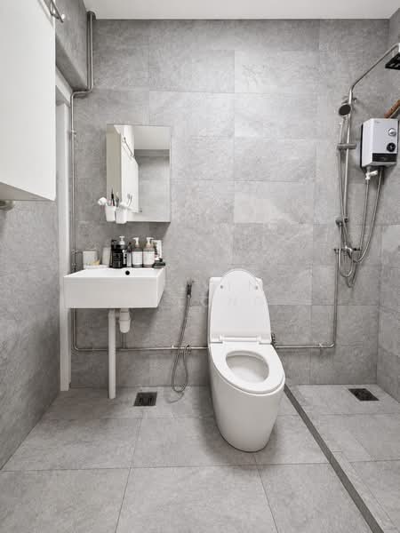 625 Jurong West Street 61, 625 Jurong West Street 61, 3 Bedrooms, 1,184 sqft, HDB Flat For Sale, by Kelvin Cheong, 500121452 - Bathroom - PropertyGuru.com.sg