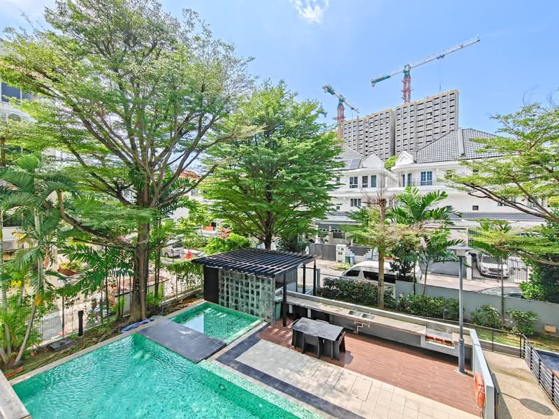 Vanadium, 7 Hertford Road, 2 Bedrooms, 732 sqft, Apartment For Sale, by Jocelyn lee, 500121453 - Pool - PropertyGuru.com.sg