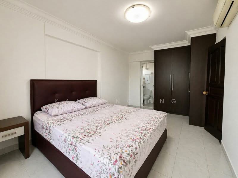 439 Ang Mo Kio Avenue 10, 439 Ang Mo Kio Avenue 10, 3 Bedrooms, 1,281 sqft, HDB Flat For Sale, by Kai Ming Ong, 500121456 - Bedroom - PropertyGuru.com.sg