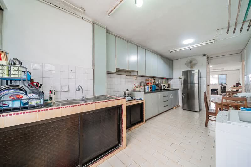 456 Jurong West Street 41, 456 Jurong West Street 41, 3 Bedrooms, 1,001 sqft, HDB Flat For Sale, by Madeline Tay, 500121457 - Kitchen - PropertyGuru.com.sg