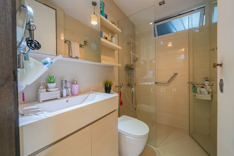 Waterview, 91 Tampines Avenue 1, 3 Bedrooms, 926 sqft, Condominium For Sale, by Priscilla Loh, 500121513 - Bathroom - PropertyGuru.com.sg