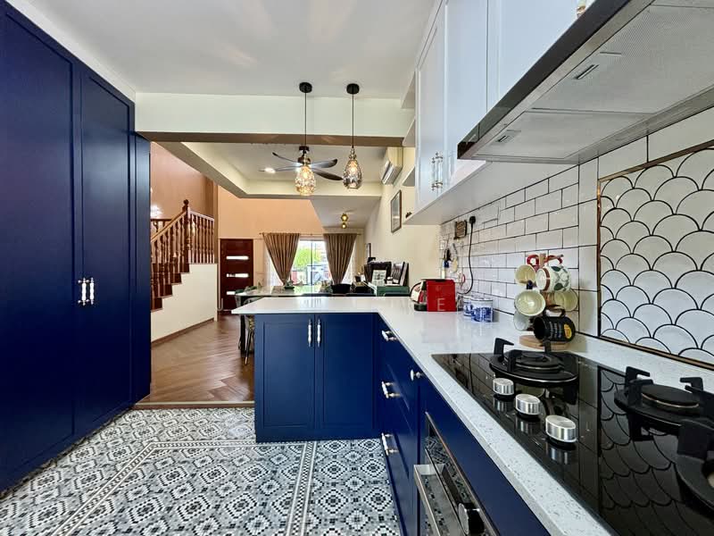 Loyang Villas, Loyang Rise, 5 Bedrooms, 3,000 sqft, Terraced House For Sale, by Jeron Lee, 500121524 - Dry Kitchen - PropertyGuru.com.sg