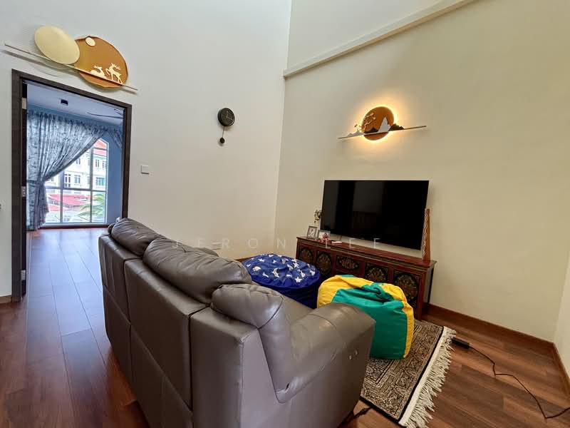 Loyang Villas, Loyang Rise, 5 Bedrooms, 3,000 sqft, Terraced House For Sale, by Jeron Lee, 500121524 - Family Area @ L3 - PropertyGuru.com.sg