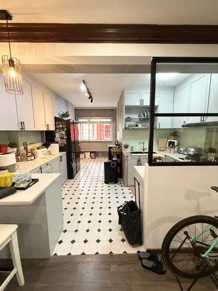 582 Pasir Ris Street 53, 582 Pasir Ris Street 53, 3 Bedrooms, 1,593 sqft, HDB Flat For Sale, by Rusydi Yusoff, 500121533 - Kitchen - PropertyGuru.com.sg