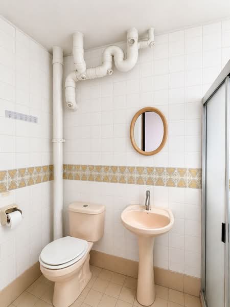 831 Jurong West Street 81, 831 Jurong West Street 81, 4 Bedrooms, 1,571 sqft, HDB Flat For Sale, by Nick Toh, 500121554 - Bathroom - PropertyGuru.com.sg