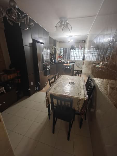 265 Yishun Street 22, 265 Yishun Street 22, Room Rental, 120 sqft, HDB Flat For Rent, by Ryan Tan Zheng Jie, 500121564 - Kitchen - PropertyGuru.com.sg