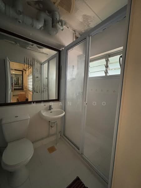 627 Pasir Ris Drive 3, 627 Pasir Ris Drive 3, 3 Bedrooms, 1,119 sqft, HDB Flat For Sale, by Megan Soo, 500121582 - Master Bathroom - PropertyGuru.com.sg