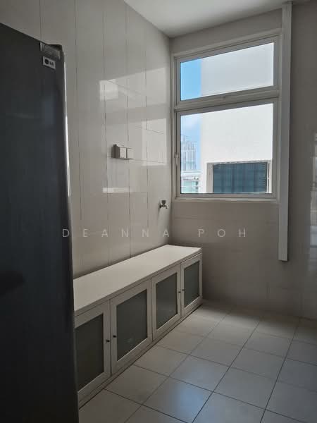Sheares Ville, 9 Holt Road, 4 Bedrooms, 3,121 sqft, Condominium For Rent, by Deanna Poh, 500121589 - Kitchen - PropertyGuru.com.sg