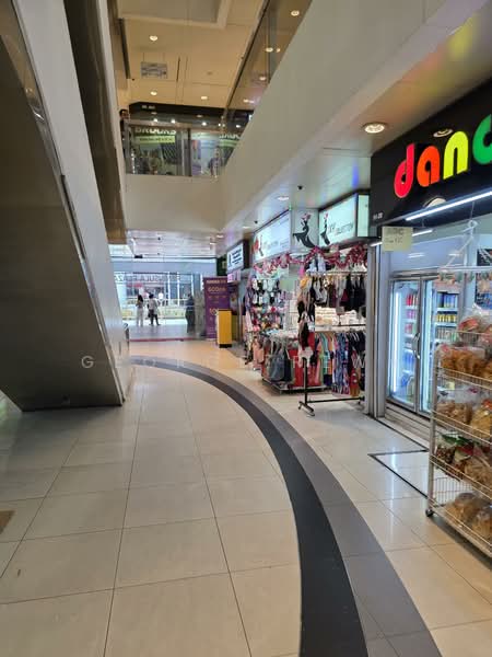 Peninsula Plaza, 111 North Bridge Road, 310 sqft, Other Retail For Sale, by George Rewa, 500121603 - Interior - CommercialGuru.com.sg