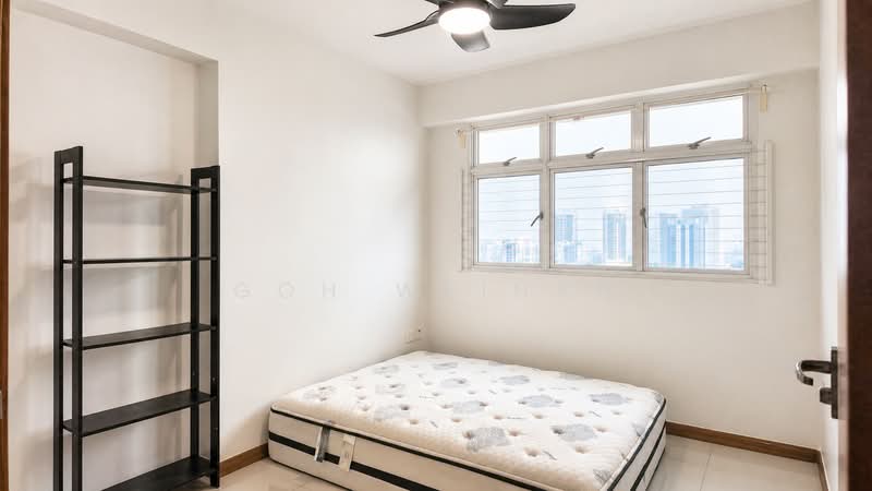453B Bukit Batok West Avenue 6, 453B Bukit Batok West Avenue 6, 3 Bedrooms, 1,001 sqft, HDB Flat For Sale, by Goh Weihan, 500121614 - Bedroom 2 - PropertyGuru.com.sg