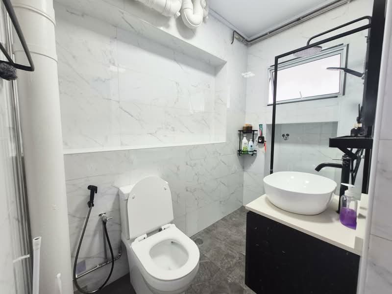 508 Choa Chu Kang Street 51, 508 Choa Chu Kang Street 51, 3 Bedrooms, 1,453 sqft, HDB Flat For Sale, by Wahidah Ayub, 500121617 - Common Bathroom - PropertyGuru.com.sg