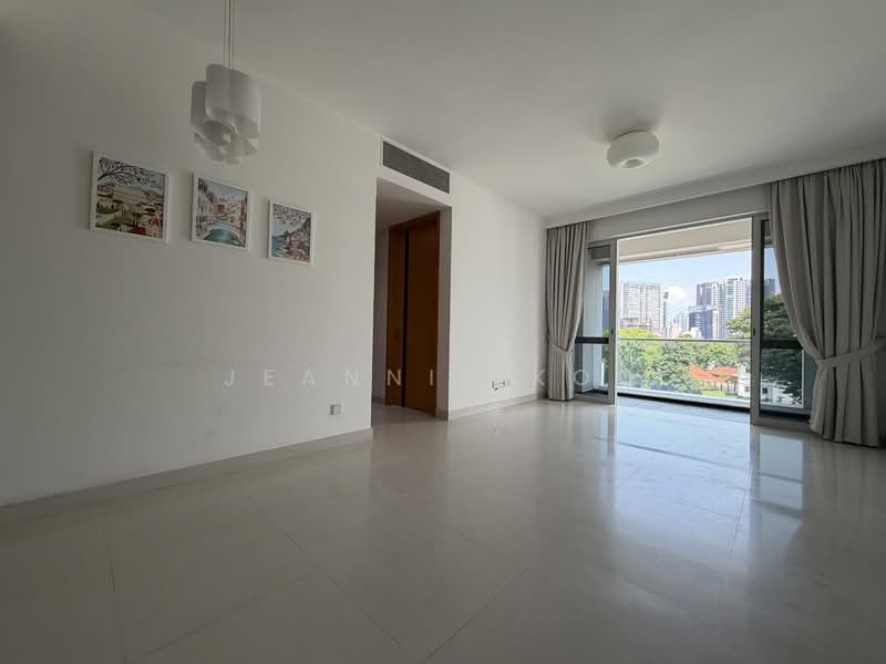 Visioncrest, 37 Oxley Rise, 2 Bedrooms, 947 sqft, Condominium For Sale, by Jeannie Koo, 500121618 - Living Room - PropertyGuru.com.sg