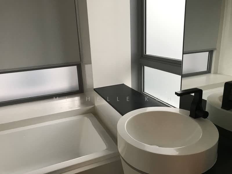 Ascentia Sky, 3 Alexandra View, 3 Bedrooms, 1,475 sqft, Apartment For Rent, by Michelle Koh, 500121624 - Bathroom - PropertyGuru.com.sg