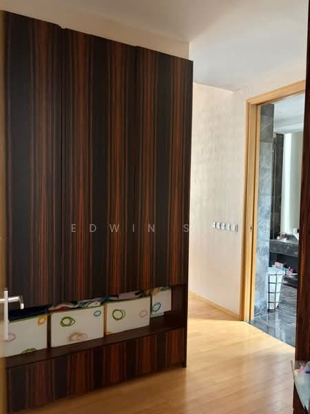 Helios Residences, 15 Cairnhill Circle, 3 Bedrooms, 1,700 sqft, Condominium For Rent, by Edwin Soh, 500121638 - Corridor - PropertyGuru.com.sg