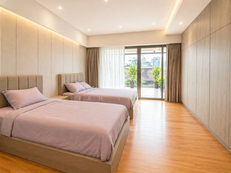 ⭐️ Super Cheap! ⭐️ Almost New 2.5 Sty Semi D in Serangoon Gardens 🔴 Redprop Listing, Serangoon Garden, 5 Bedrooms, 4,000 sqft, Semi-Detached House For Sale, by Ian Low, 500121669 - Bedroom - PropertyGuru.com.sg