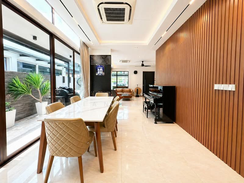 ⭐️ Super Cheap! ⭐️ Almost New 2.5 Sty Semi D in Serangoon Gardens 🔴 Redprop Listing, Serangoon Garden, 5 Bedrooms, 4,000 sqft, Semi-Detached House For Sale, by Ian Low, 500121669 - Dining Room - PropertyGuru.com.sg