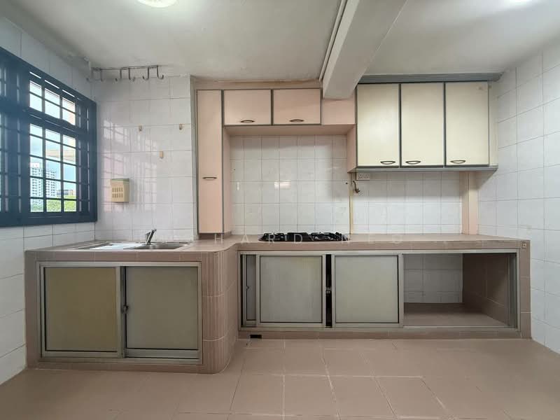 1 Jalan Bukit Merah, 1 Jalan Bukit Merah, 2 Bedrooms, 678 sqft, HDB Flat For Sale, by Richard Neo, 500121672 - Kitchen - PropertyGuru.com.sg