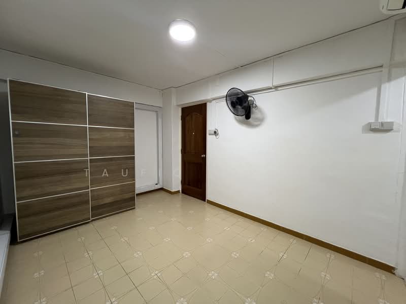 308 Hougang Avenue 5, 308 Hougang Avenue 5, 2 Bedrooms, 721 sqft, HDB Flat For Rent, by Taufiq Corvin, 500121673 - Interior - PropertyGuru.com.sg