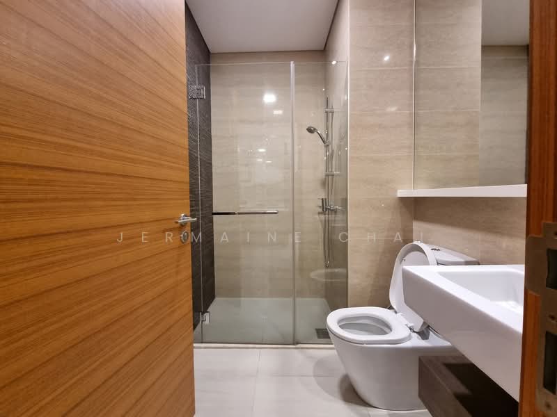 Woodhaven, 71 Woodgrove Avenue, 4 Bedrooms, 3,358 sqft, Condominium For Sale, by Jermaine Chai, 500121681 - Bathroom - PropertyGuru.com.sg