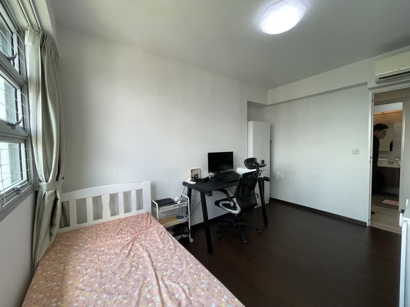 312B Clementi Avenue 4, 312B Clementi Avenue 4, 3 Bedrooms, 1,216 sqft, HDB Flat For Sale, by Jeslyn Tan, 500121686 - Bedroom - PropertyGuru.com.sg