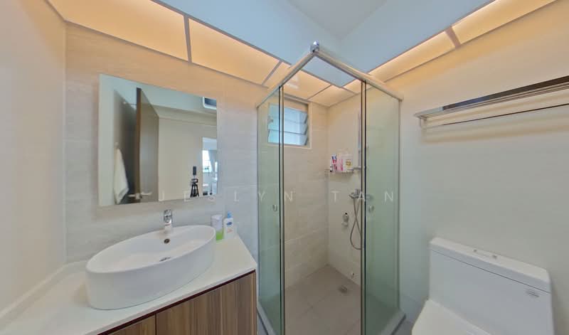 312B Clementi Avenue 4, 312B Clementi Avenue 4, 3 Bedrooms, 1,216 sqft, HDB Flat For Sale, by Jeslyn Tan, 500121686 - Bathroom - PropertyGuru.com.sg